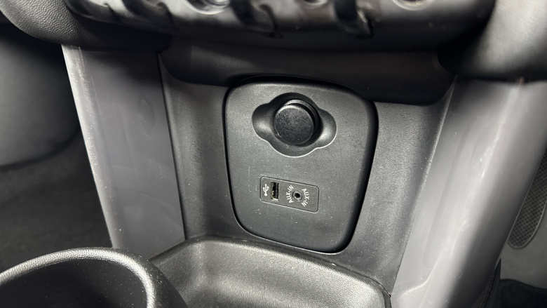 MINI Hatchback 1.5 Cooper 3dr Auto Petrol Hatchback